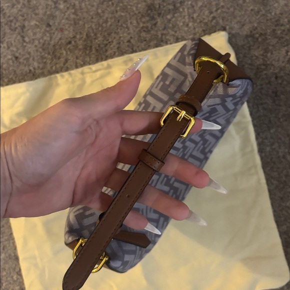 FENDI MOON BAG - Picture 2 of 11